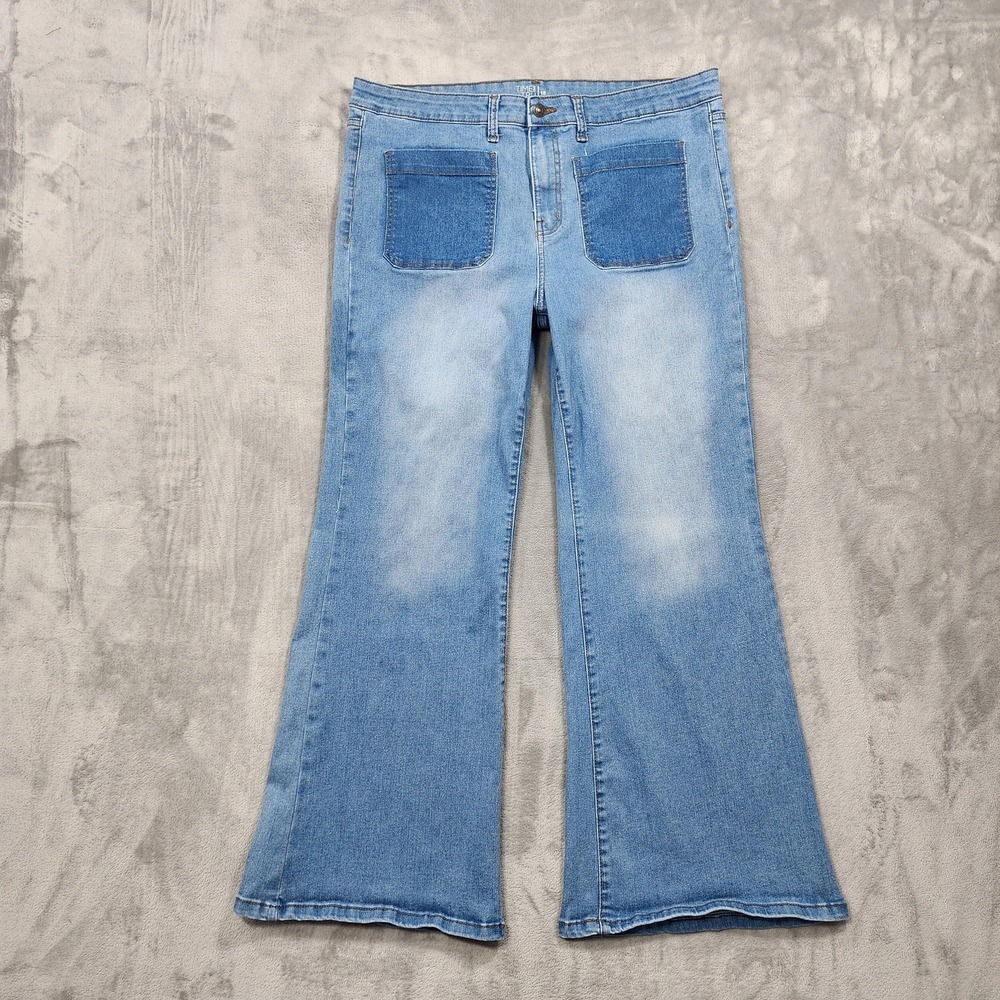 Time And Tru Jeans Women 18 Blue High Rise Patch Pocket Flare Stretch Light Wash